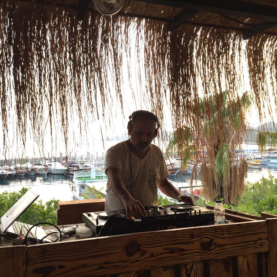 Dj Barış Bergiten